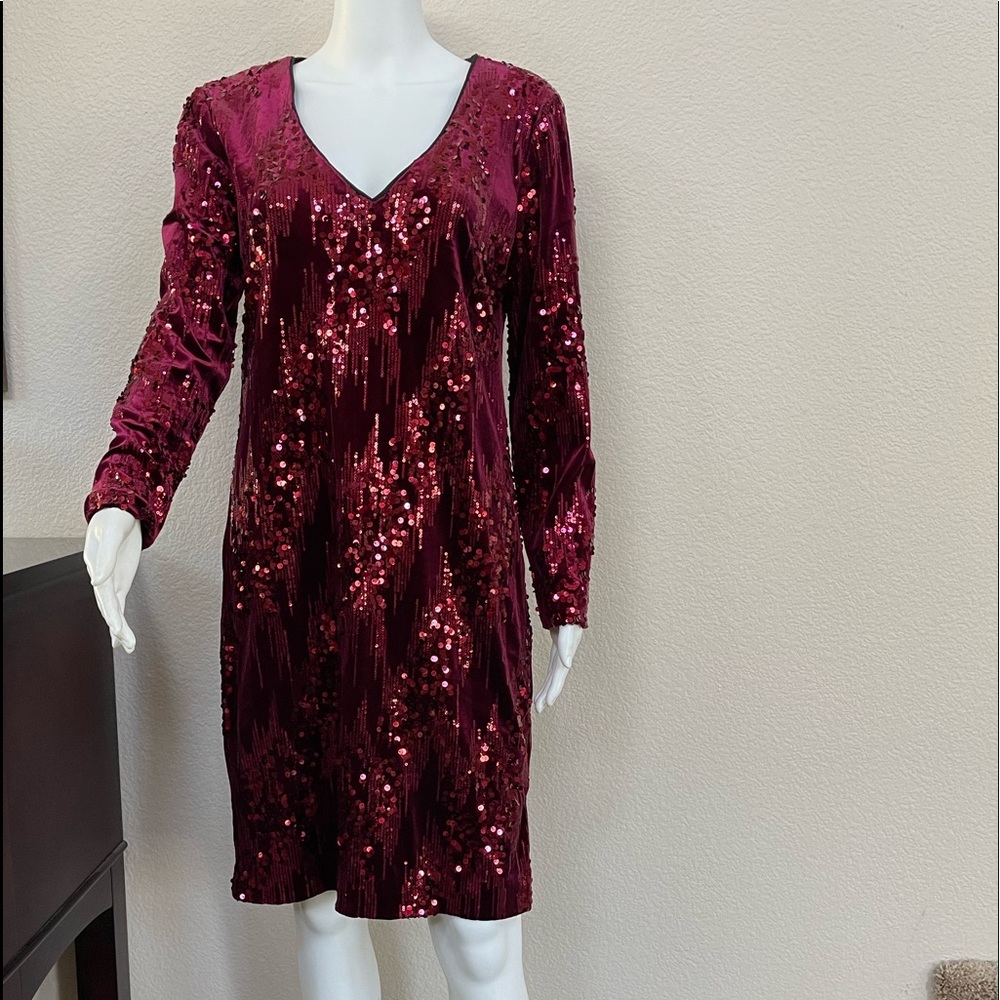 Gorgeous Alexia Admor Red Sequin Dress